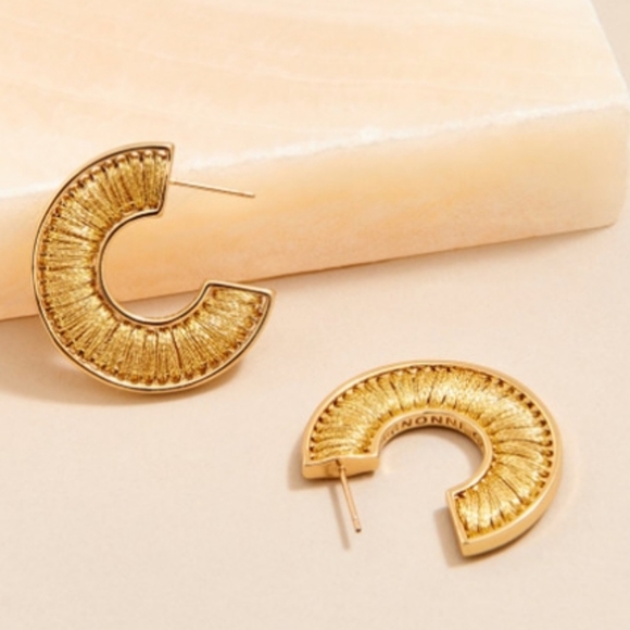 Mignonne Gavigan Mini Fiona Gold Hoops Earrings - Picture 5 of 7